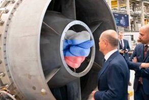 "Одиночество - сволочь!" В немецком Siemens предложили развлекать турбину "Северного потока" песнями