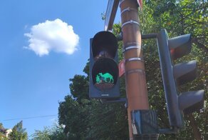 13 случаев, когда привычный сигнал светофора был заменён на причудливую фигурку