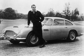 Личный Aston Martin DB5 Шона Коннери продан за 2,4 миллиона долларов