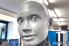 Самый реалистичный робот-гуманоид в мире научился гримасничать