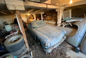 60-летний Aston Martin DB4 простоял в сарае три десятилетия и теперь ищет нового владельца