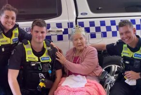 Полицейские в&nbsp;Австралии арестовали 100-летнюю женщину, чтобы исполнить ее желание
