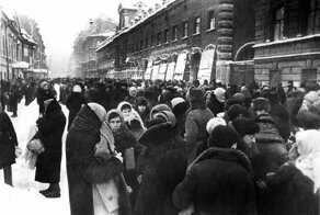 Кто-то голодал, а кто-то наживался: как в блокаду функционировали ленинградские чёрные рынки