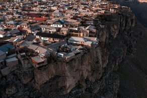 Село Хунзах в Дагестане: жизнь буквально на краю пропасти