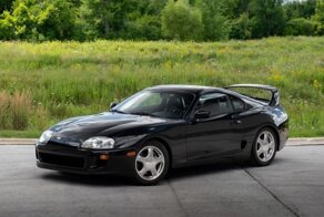 Аутентичная Toyota Supra 1994 года перешагнула рубеж в $100 000 на аукционе