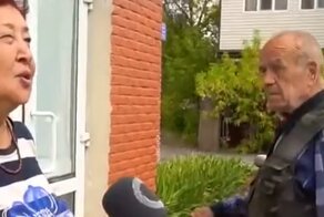 "Холуи!": дед парой слов поставил на место общественницу