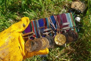 35 странных и крутых штук, найденных на магнитной рыбалке