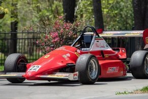 Продается гоночный автомобиль Mazda Formula 13B с роторным двигателем