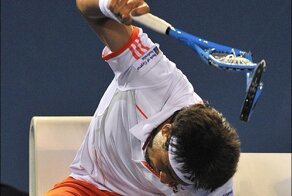 Ненавижу тебя! Теннисисты-истерички, ломающие всё на своем пути, после проигрыша