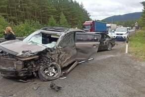 Авария дня. Водитель «Киа» устроил жёсткое ДТП, едва не угробив свою семью