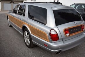 Единственный в своем роде универсал Bentley Arnage с деревянными панелями и полным приводом