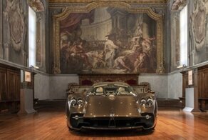 Новый Pagani Utopia рядом с оригинальными произведениями Леонардо да Винчи выглядит как дома