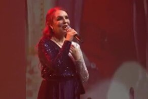 Культур-мультур: на открытии фестиваля в Кемерово оперная певица спела на фоне бодибилдеров