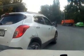 «Ущерб оплатил на месте»: небольшое ДТП из Ростова