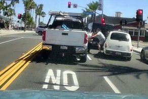 Худоба побеждает: дорожные разборки из солнечной Калифорнии