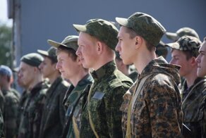 «Категории годности защищают солдат от «превращения в пушечное мясо»: в Госдуме ответили сенатору Ковитиди
