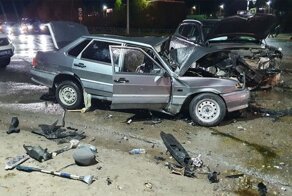 Жёсткое ДТП в Коми: одного из водителей пришлось извлекать спасателям