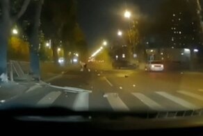 Девушка вылетела из автомобиля в момент ДТП в Екатеринбурге