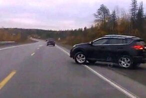 Авария дня. В Мурманской области водитель "Тойоты" подбил учебный автомобиль