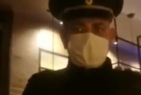 "У вас нет таких полномочий!": полицейский в Балашихе попытался вручить повестку мужчине прямо в ресторане
