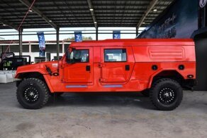 В Китае запустили в производство клон классического Hummer H1