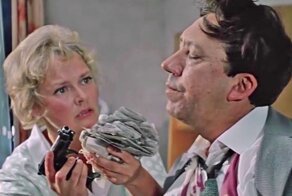 В каких фильмах Леонид Гайдай снял свою жену Нину Гребешкову