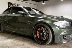 Безумная «единичка» BMW с двигателем V10 от E60 M5