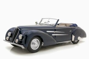 Невероятно красивый послевоенный кабриолет Delahaye 135M