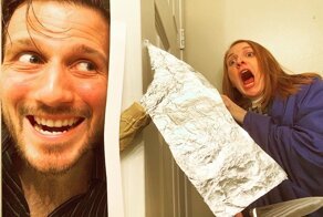 Супруги воссоздали культовые сцены из фильмов и сериалов, пока скучали на карантине