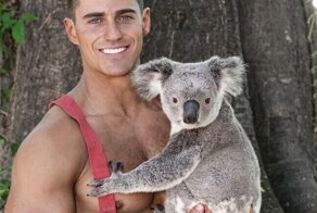 Австралийские пожарные снялись для легендарного календаря