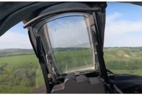 Эффектный момент катапультирования летчика Су-25,  снятый от первого лица