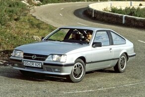 Cпортивное купе Opel Monza: никому ненужная классика