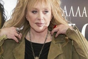 Минкульт пояснил, почему невозможно лишить наград и званий сбежавших артистов