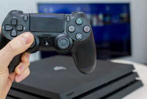 "У консоли рак вентилятора": курильщик показал, как выглядит изнутри его PS4