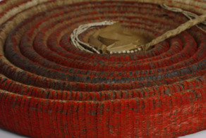 Завораживающая красота платёжного средства, на изготовление которого уходили годы и птицы