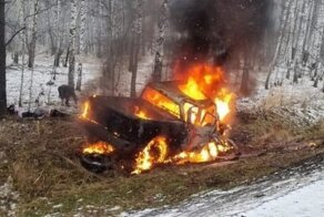 Авария дня. Жуткое ДТП с возгоранием пикапа из Кемеровской области