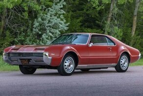 Oldsmobile Toronado: величайший переднеприводный автомобиль 20 века