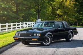 Нетронутый Buick GNX 1987 года с минимальным пробегом продали за 200 тысяч долларов