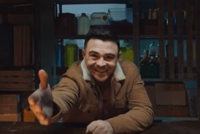 «Отъехавшим» посвящается: в сети появилось поздравление для всех укативших от мобилизации и не только