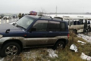 Авария дня. В Ивановской области водитель при обгоне отправил автобус в кювет
