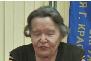 "В 1941 году я начала вязать носки солдатам": 90-летняя бабушка Миля из Краснодара вяжет носки для российских солдат