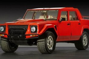 Внедорожник Lamborghini LM002 был законодателем моды, и этот экземпляр 1991 года выставлен на продажу