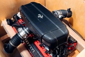 Абсолютно новый 6,0-литровый двигатель Ferrari Enzo V12 отправляется на аукцион