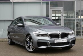 В Москве блондинка продала свой BMW, а через день угнала его у нового владельца