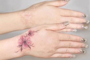 Тату-мастер возвращает красоту людям со шрамами