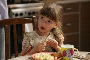 Почувствуй себя старым: девочка Маша из сериала "Воронины" скоро станет матерью