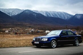 Mercedes-Benz E60 AMG: суперэксклюзивный седан 90-х