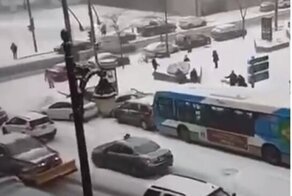 В Нью-Йорке введён режим ЧС из-за снегопада