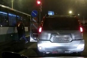 Ранение  в пах: водитель открыл стрельбу в ходе дорожного конфликта в Санкт-Петербурге