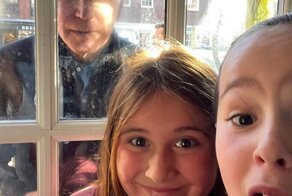 Раз-два — Байден заберёт тебя, три-четыре — запирайте дверь в квартире